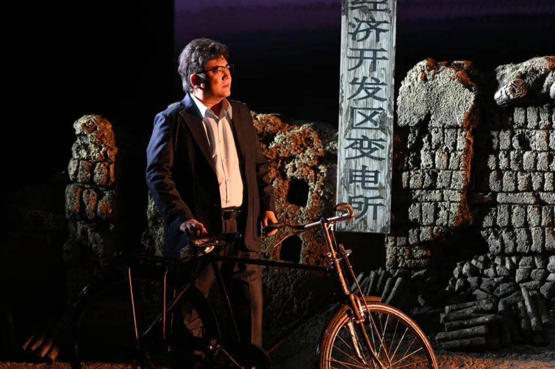 跟随《山海情》,来圪梁梁上解锁西北方言_水花_演出_金山