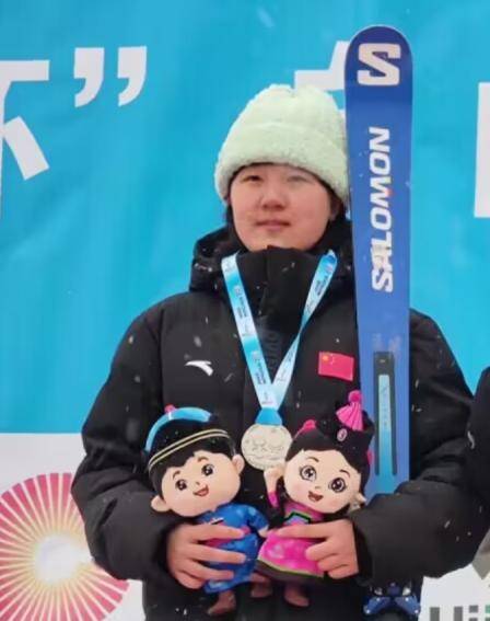 十四冬今日河北成绩斐然 褚源蒙斩获第三金,柴子思淇摘银_项目_比赛