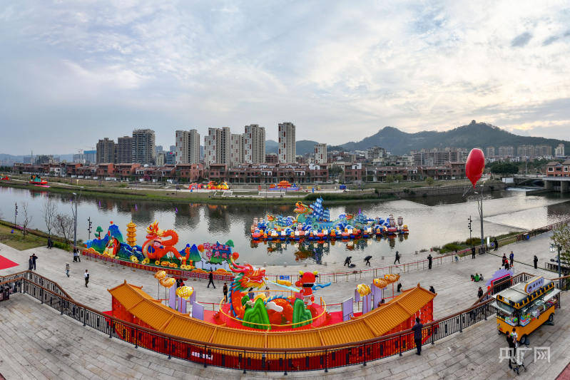 侨乡福清:龙江花灯闹新春_谢贵明_灯组_灯会