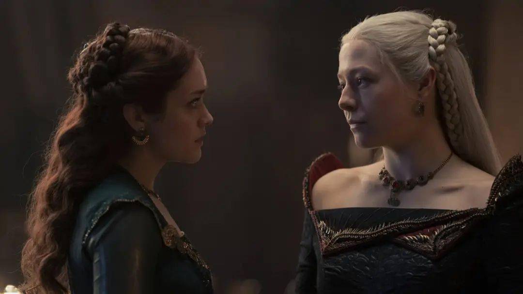 上个月宣布《龙之家族》第二季要今年八月才播的 hbo 也在紧抓 ip