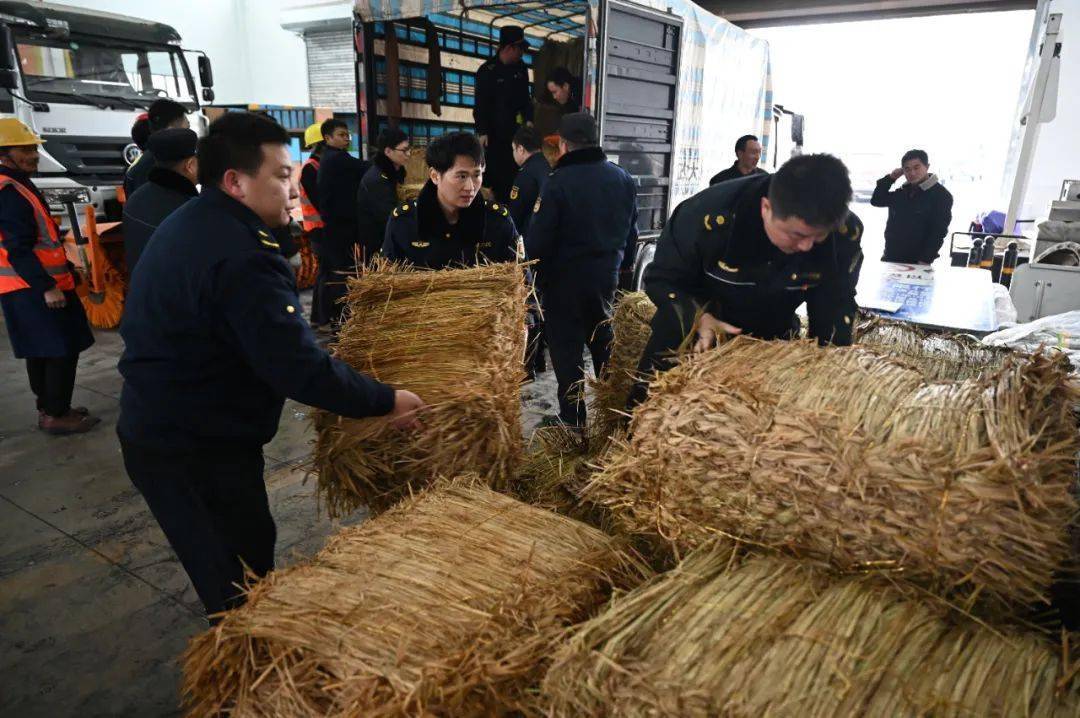 这是市城管执法委早部署,早应对,早筹备,早预防,全力防范应对新一轮