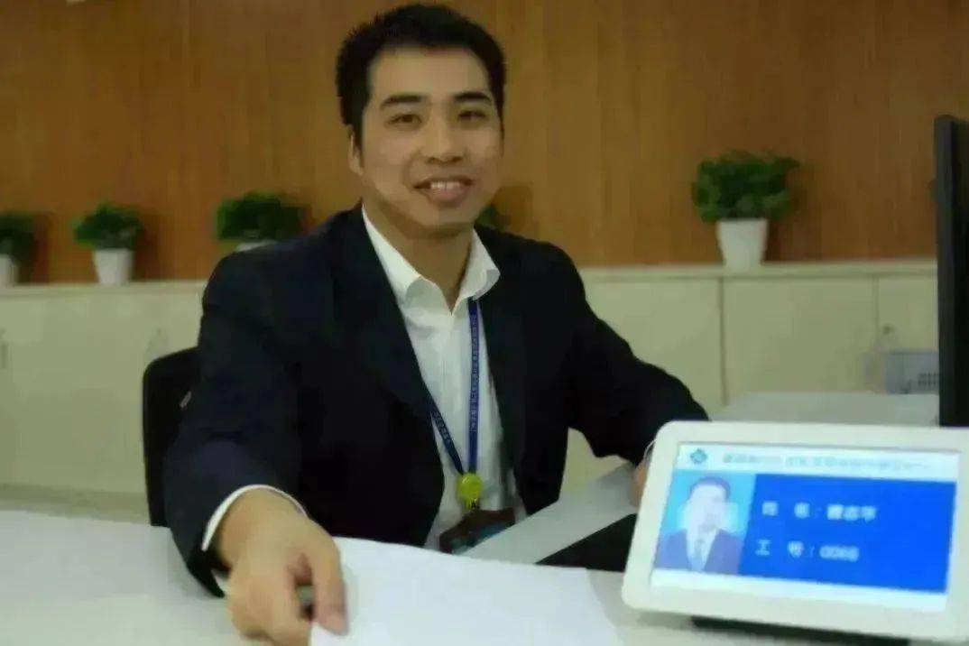 工作讲评制度曹路镇社区事务受理服务中心还制定了社区社保受理工作