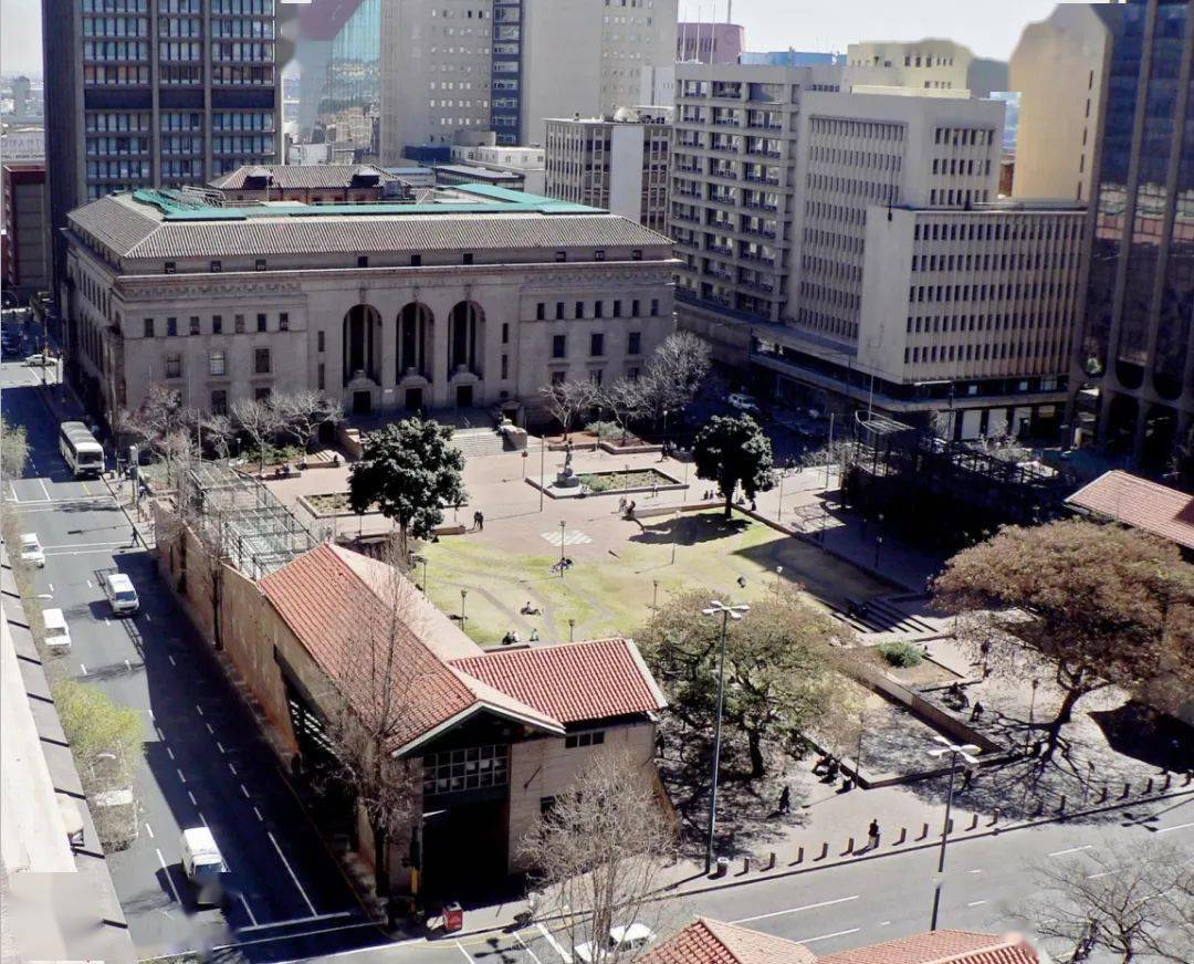 67约翰内斯堡,种族隔离结束30年后仍然破碎感拉满的