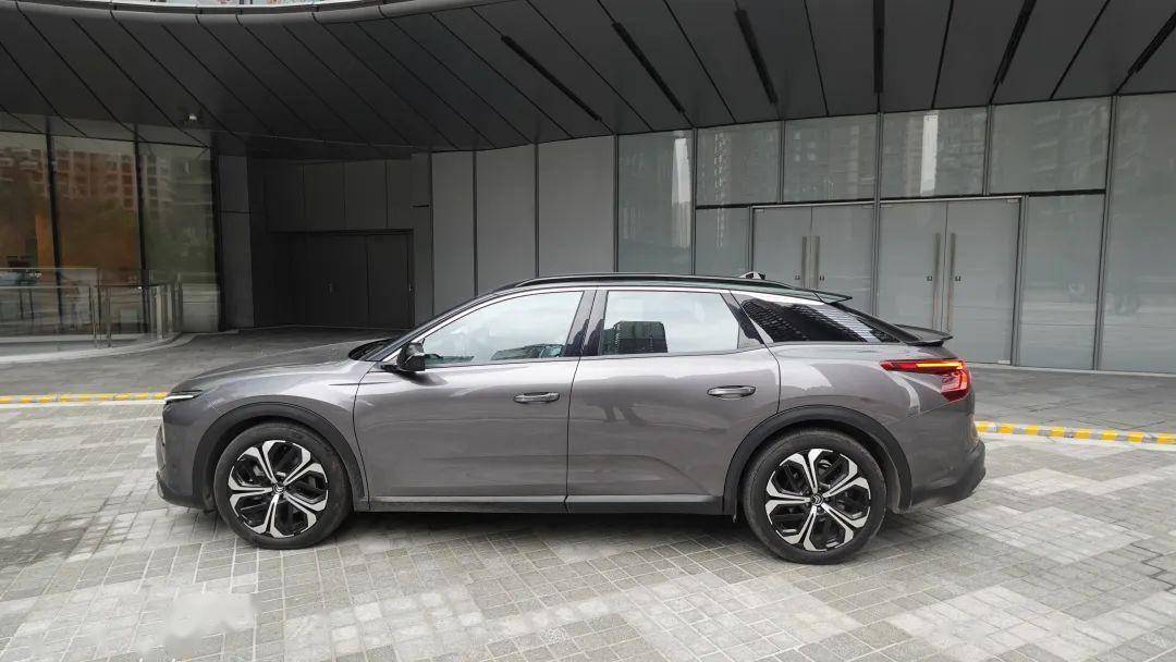 试驾雪铁龙凡尔赛c5 x:浪漫和务实它都有_搜狐汽车_搜狐网