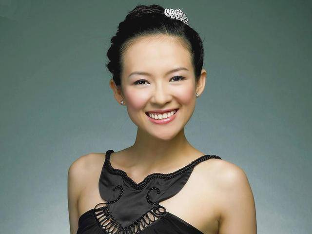 章子怡:被豪门抛弃,嫌撒贝宁穷,嫁给汪峰,她的婚姻想要什么_哥哥_成龙