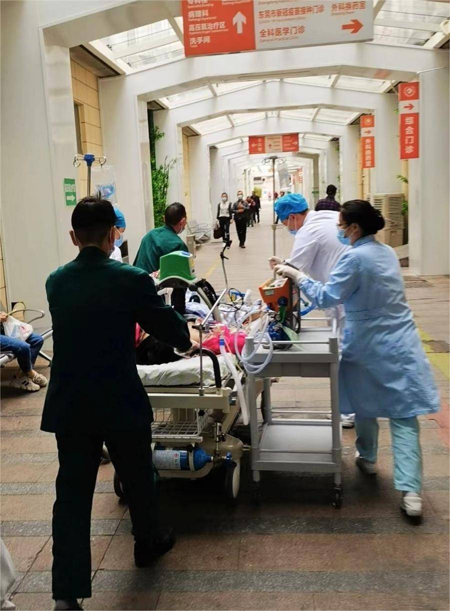 东莞3人返工时患经济舱综合征身亡,医生：长时间坐车坐飞机须适当活动