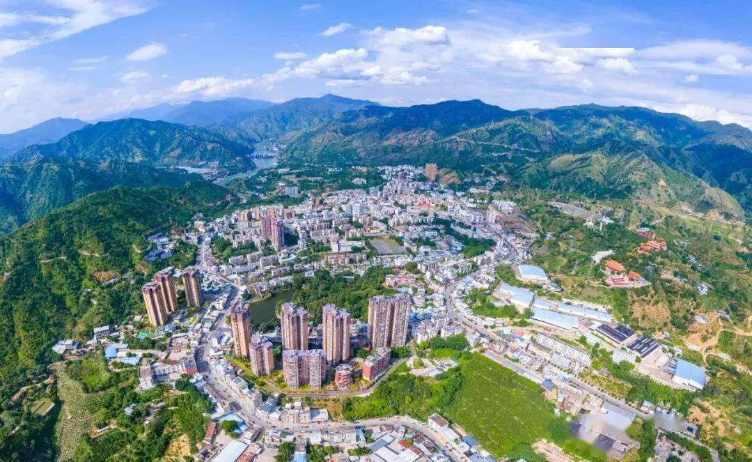 盐边:人在园中行 花园城市建设韵味初显_公园_县城_生活