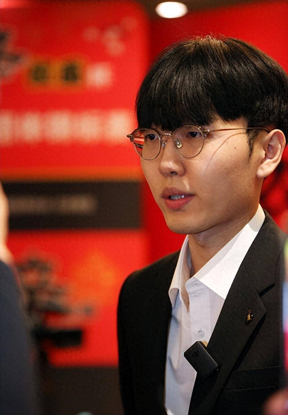 申真谞16连胜吊打中日高手比肩吴清源 只会下网棋?