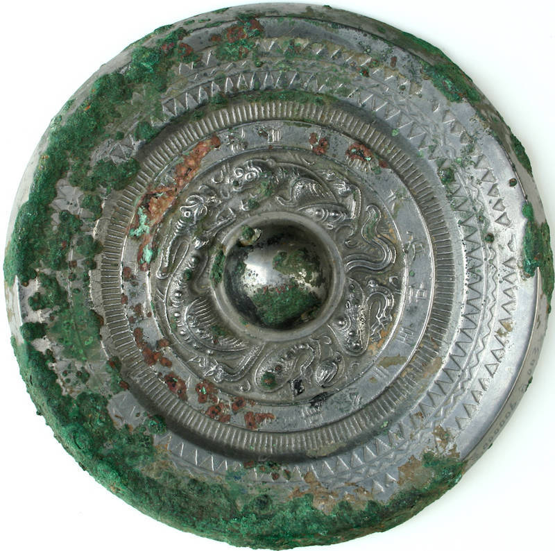 见龙在田:洛阳出土铜镜上的龙纹纵览_战国_青龙_龙镜