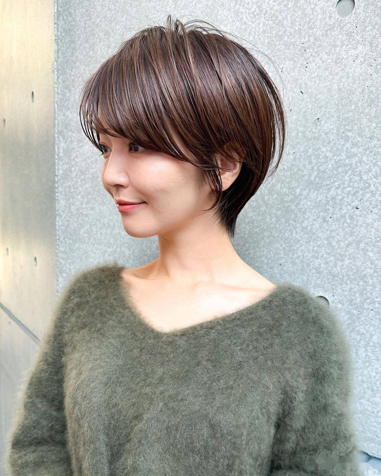 40岁女人最新发型 短发图片
