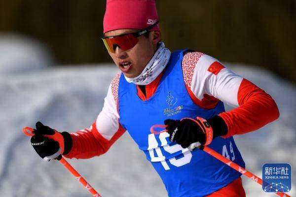 新华社记者 赵子硕 摄↑福建队选手程天赐在比赛中.最终,他获得季军.