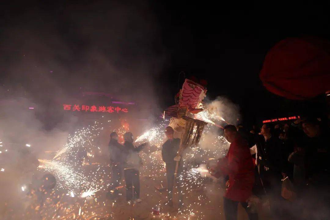 快来十堰房县"热闹"一下_火龙_活动_文化
