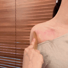 身上这2条经络通了,乳腺也就通了_刮痧_云门_地方