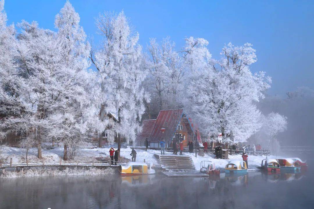 温泉_滑雪_火山
