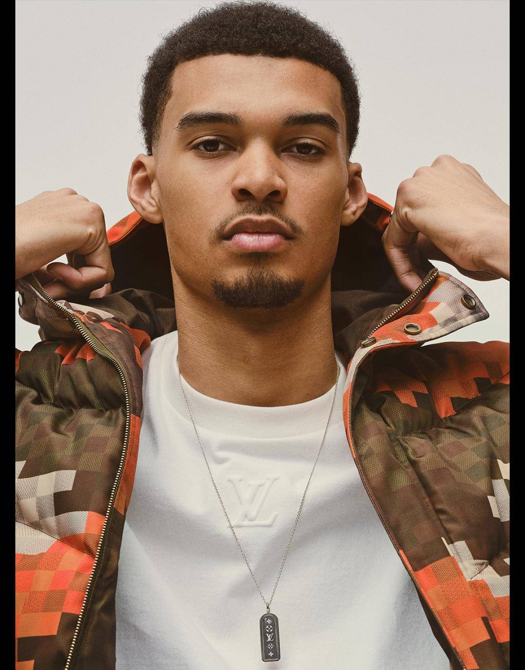 valentino官宣代言人蔡依林,balenciaga预告五月上海秀_热点_weekly