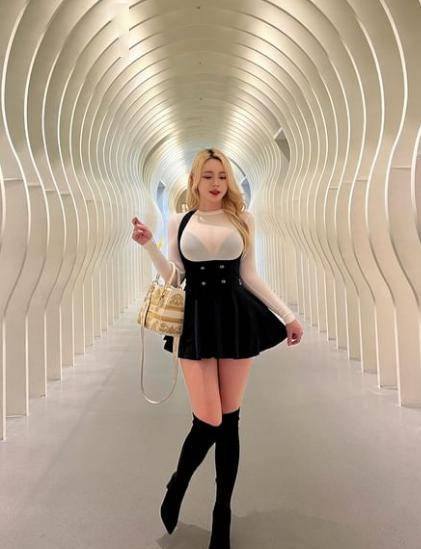 姐姐_ins_女朋友