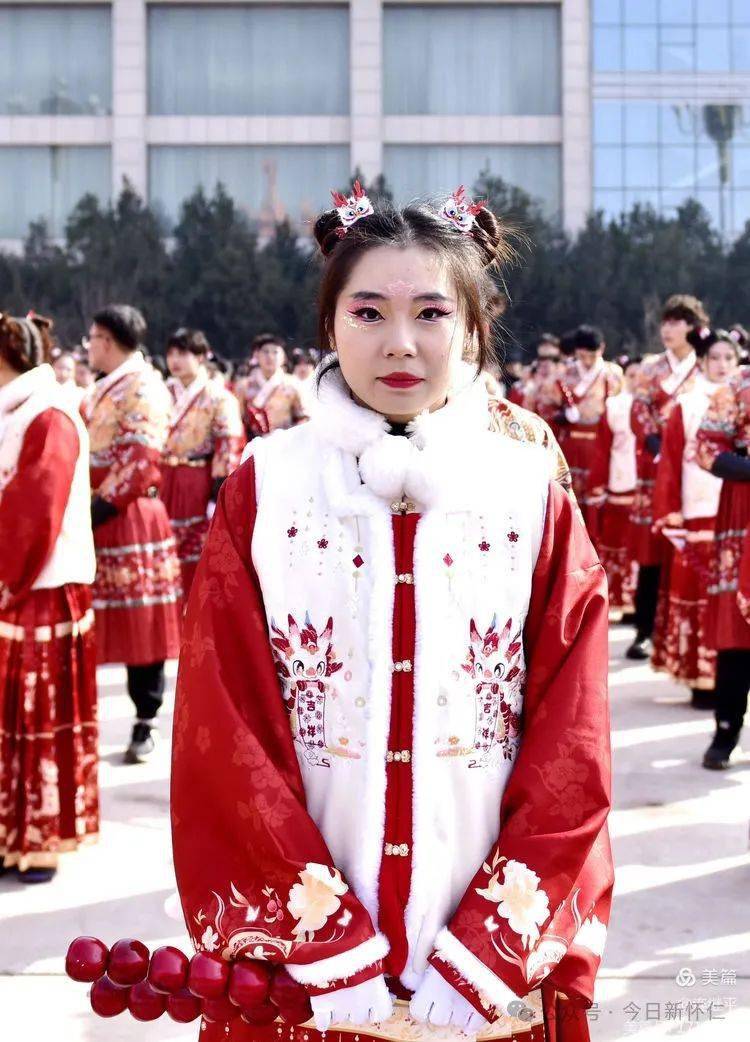 怀仁:舞龙,舞狮,彩车,歌舞盛世.(图文)_新家园乡_人民_青春