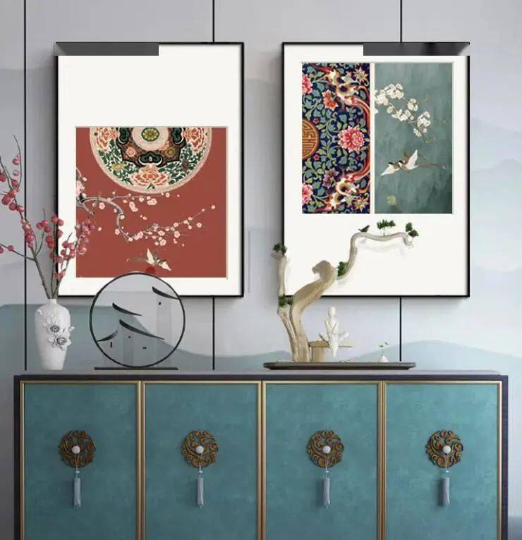 的意思,旧时大院讲究意境,人们通过狭长过道,绕过美如画的圆形玄关