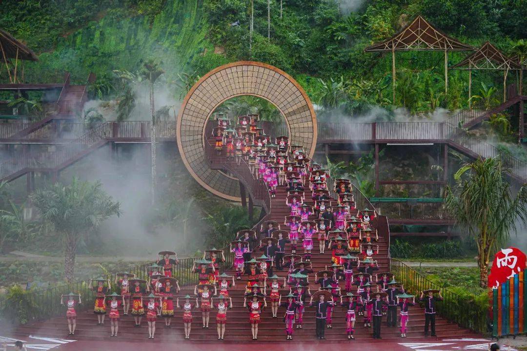 陵水小妹村:我们的小康生活"青山为景,踏水而歌"_演出_旅游_海南