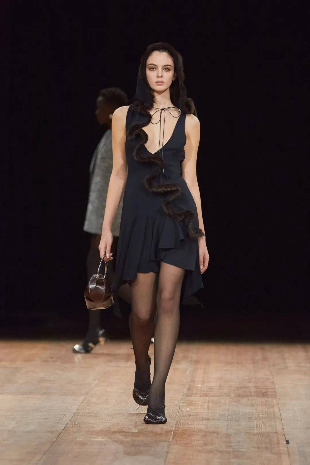 copernijacquemuscourrèges她的时尚表现力也逐步得到了更多品牌的