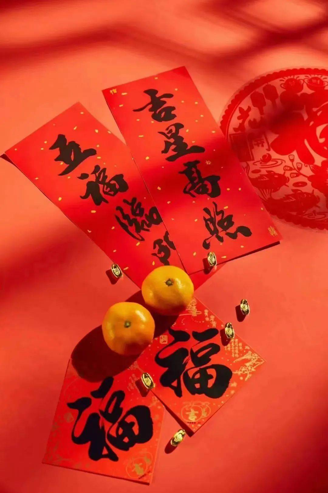 上元夜六首初唐·崔液其一玉漏银壶且莫催,铁关金锁彻明开.