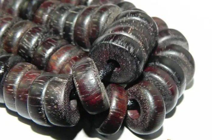 手串无须多,一个胜十个,这7种老手串,有一串此生足矣_文玩_紫檀_星月