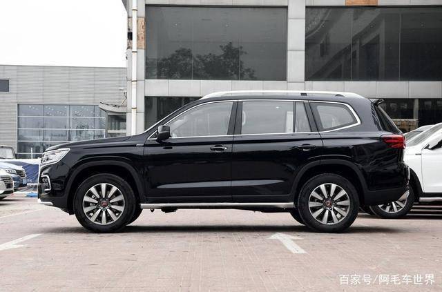 狠心花17万提辆荣威rx8,行驶5600公里后,车主终于说了句良心话_搜狐