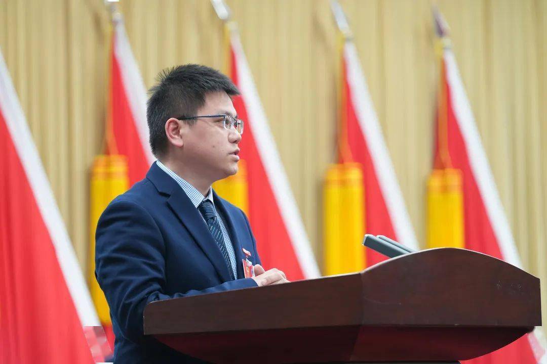 区政协十六届三次会议举行第二次全体会议_北碚区_发展_建设