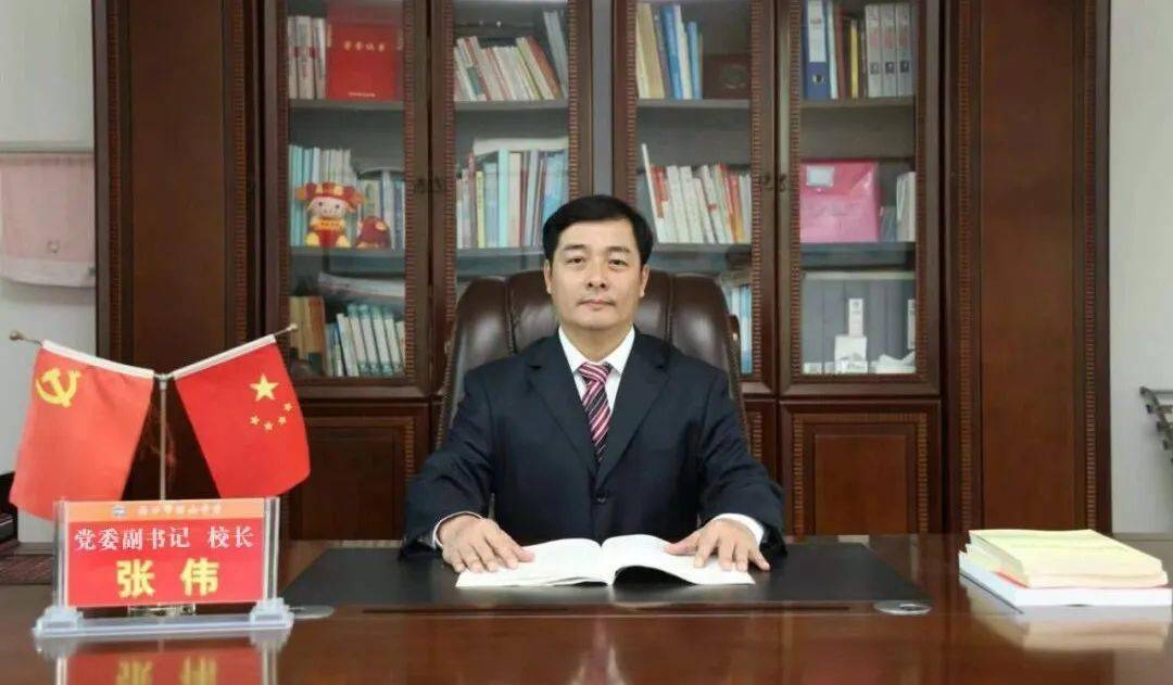 党委副书记,校长 张伟海南华侨中学哪些"金句"戳中了你?