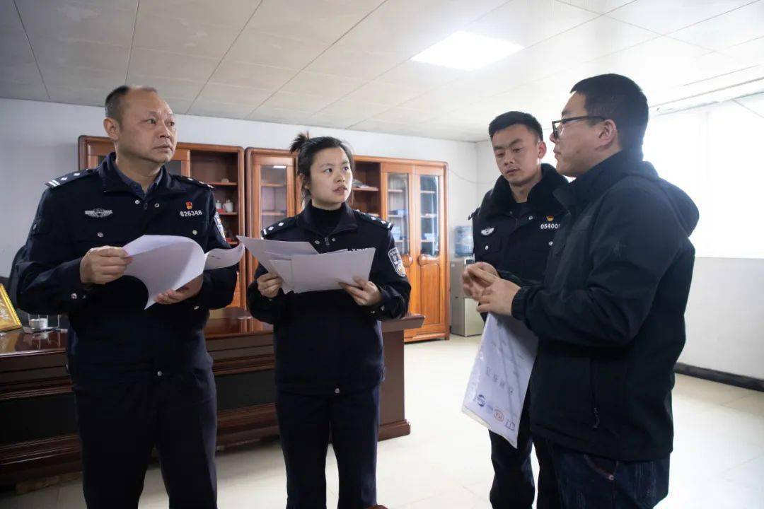 万山"警"跟企业发展 护航复工复产_加工_进行_知识