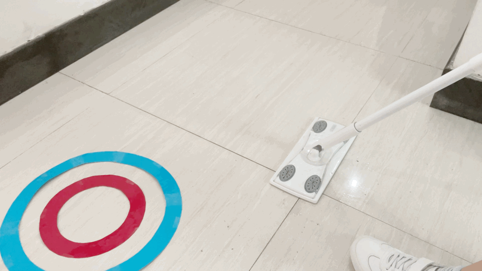 (网络图)除自制"冰壶"和各类"冰刷"轮番在室内出战外咱还有在室外模拟