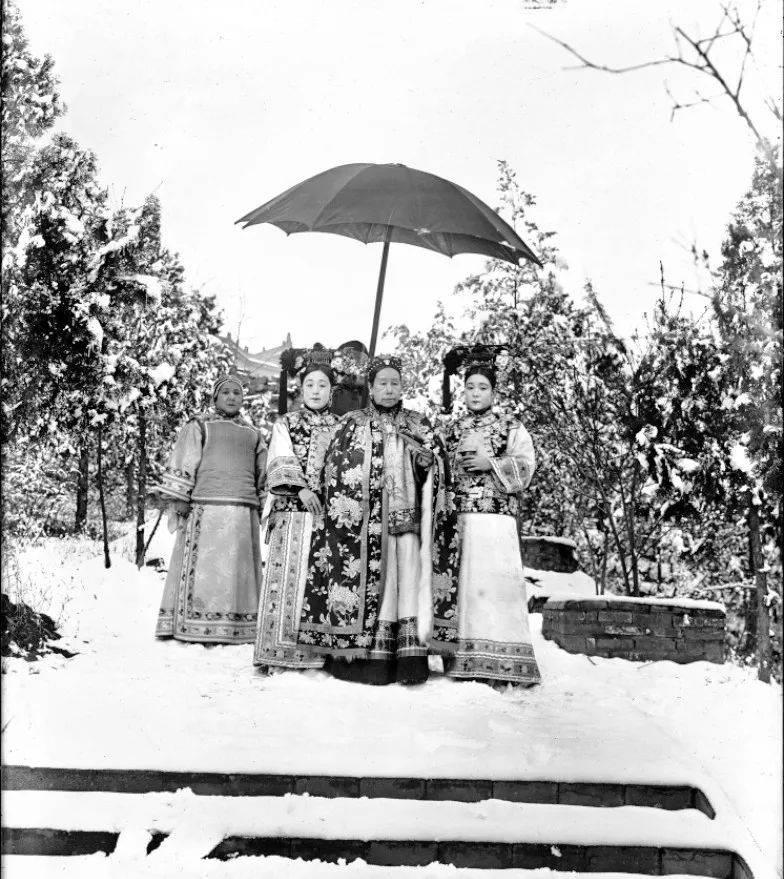 文史| 裕德龄:从晚清御前女官到旅美华人作家_裕庚_容龄_西方