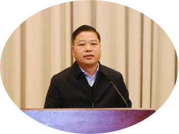 连云港市档案馆党组书记,馆长 许思文连云港始终秉持"在中心中找