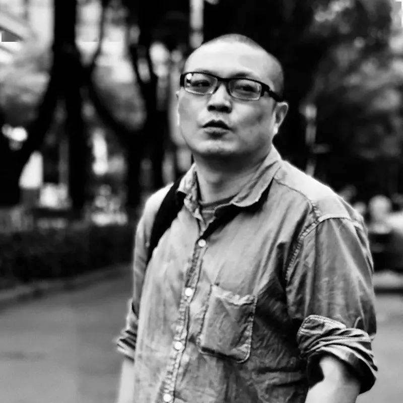 有人在夜色下同自己相遇,有人在夜色中岁影子消失_李黎_短篇小说_街道