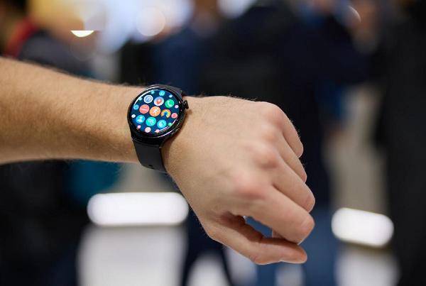 华为多款穿戴产品荣获"mwc 2024最佳产品奖",引领未来穿戴新趋势_设计