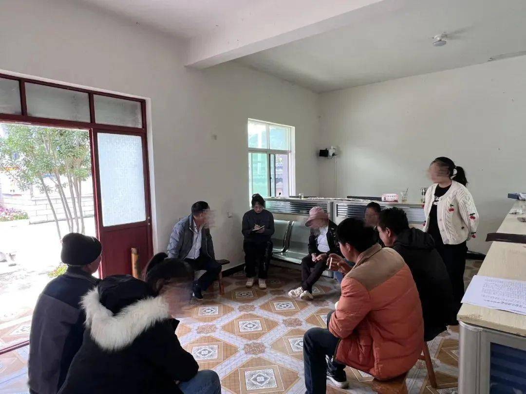 去年7月,一对七旬老人因家庭琐事发生争吵,希望驻村工作队帮忙起草