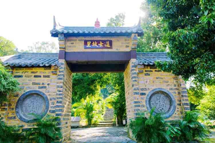 这个周末,来这里追花游园→_旅游_廉江_风景区