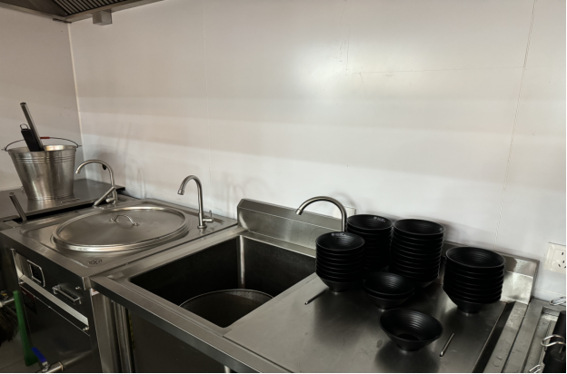 县田镇街道芦湖路银座金街 (外铺)层67号商铺一,高青张福记米线店一