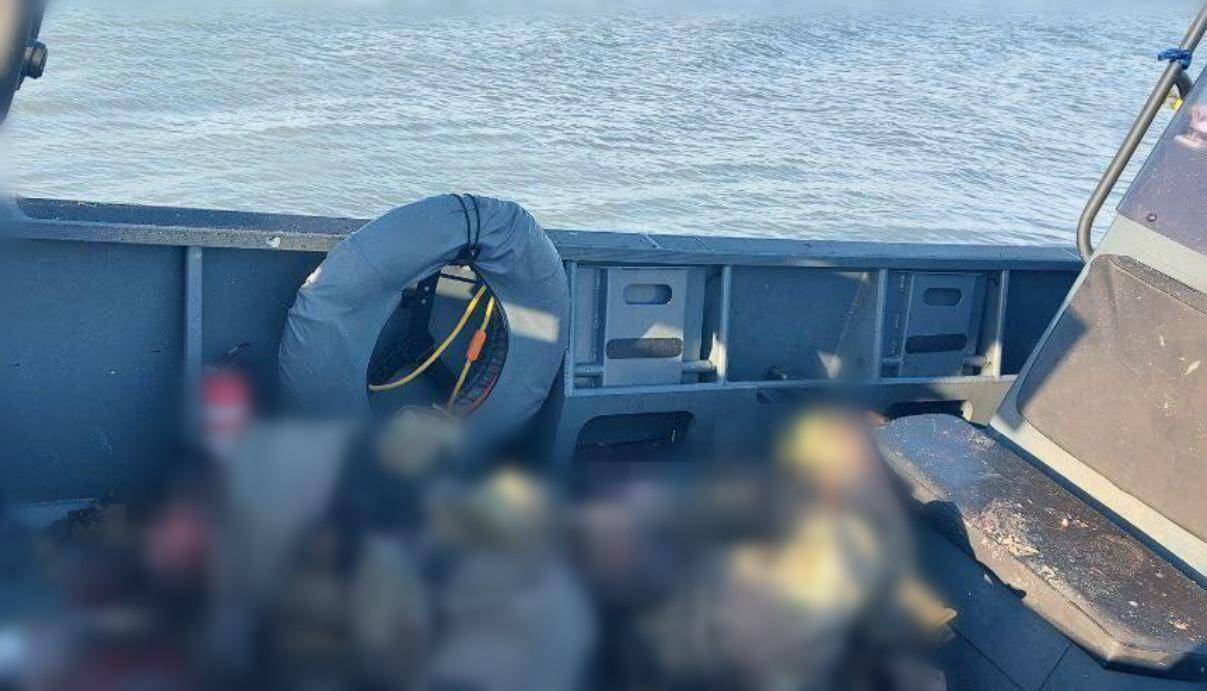 俄军_沙嘴_小艇