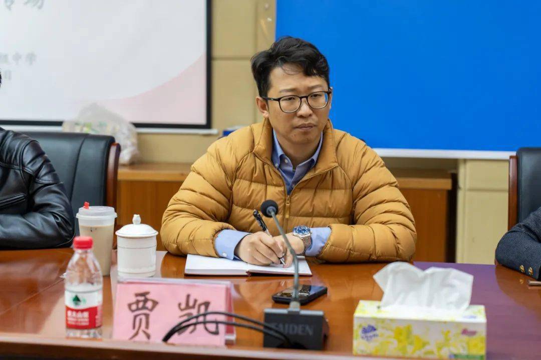 高二年级主任回应和建议图丨宣传中心负责人林晓青老师回应和建议此外