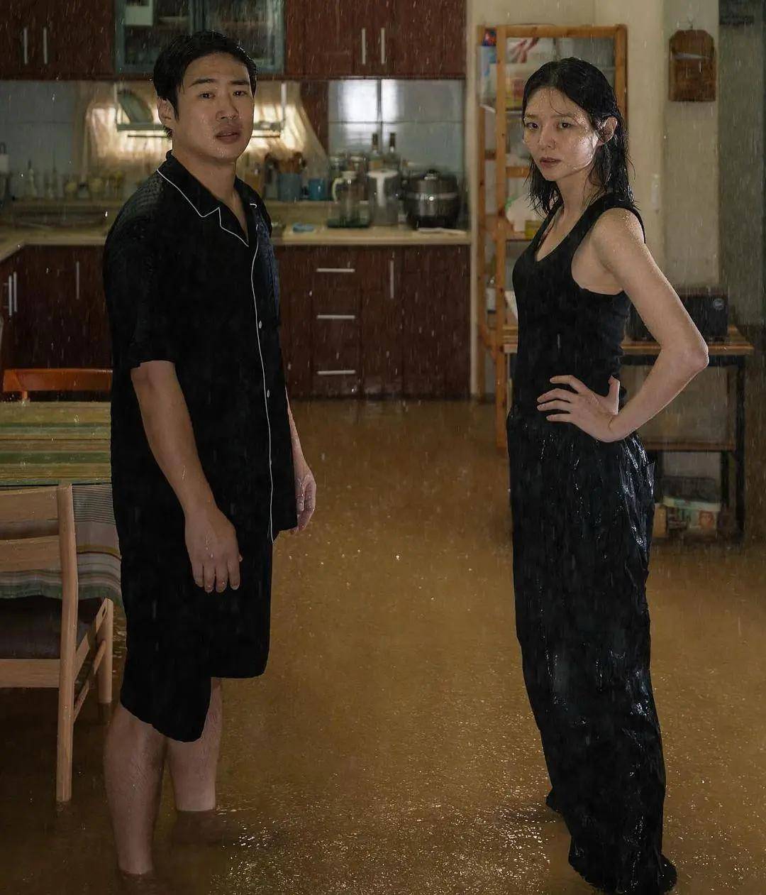 对这一问题的探讨,集中在最后一集的重头戏当中.