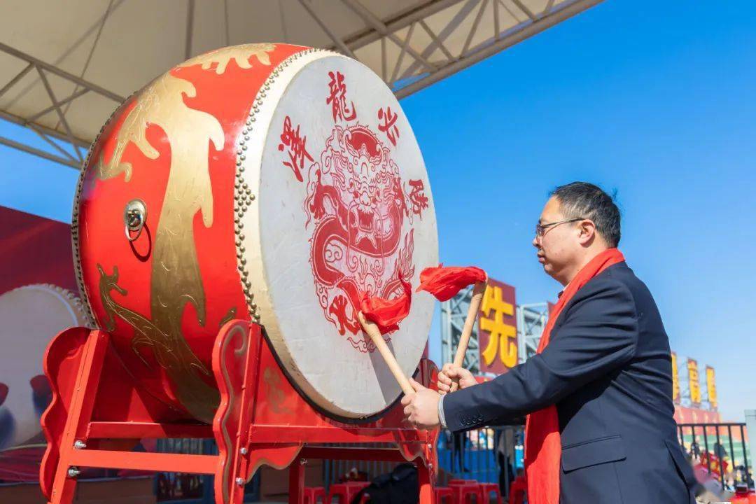 保定泽龙学校举行高考百日励志动员大会!