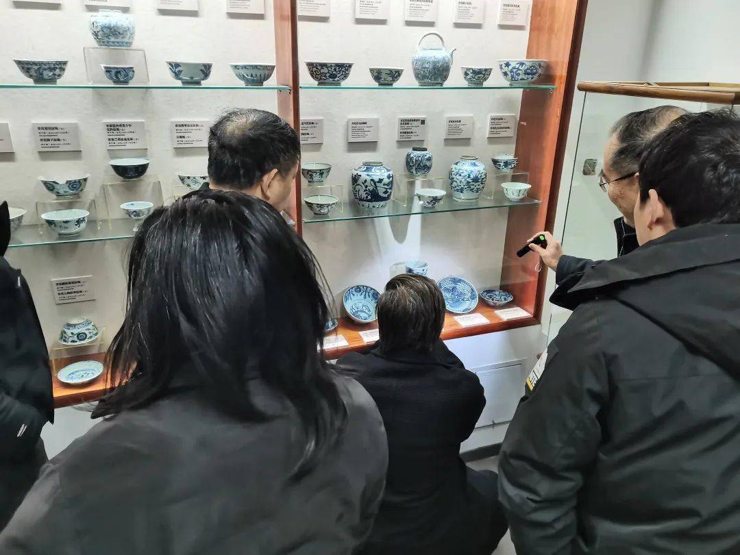 各地古瓷专家云集洛阳树威古瓷鉴藏博物馆研讨古瓷_鉴定_青花_瓷器