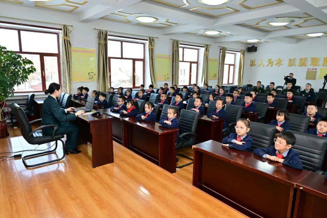 分会场伊美区第二中学分会场伊美区第六中学活动中,伊春军分区为伊美