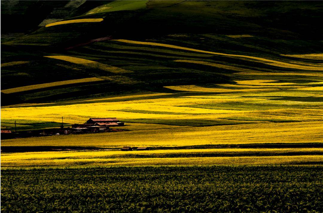 青海绝美山水图鉴,出发吧~_季节_新华社_浩瀚