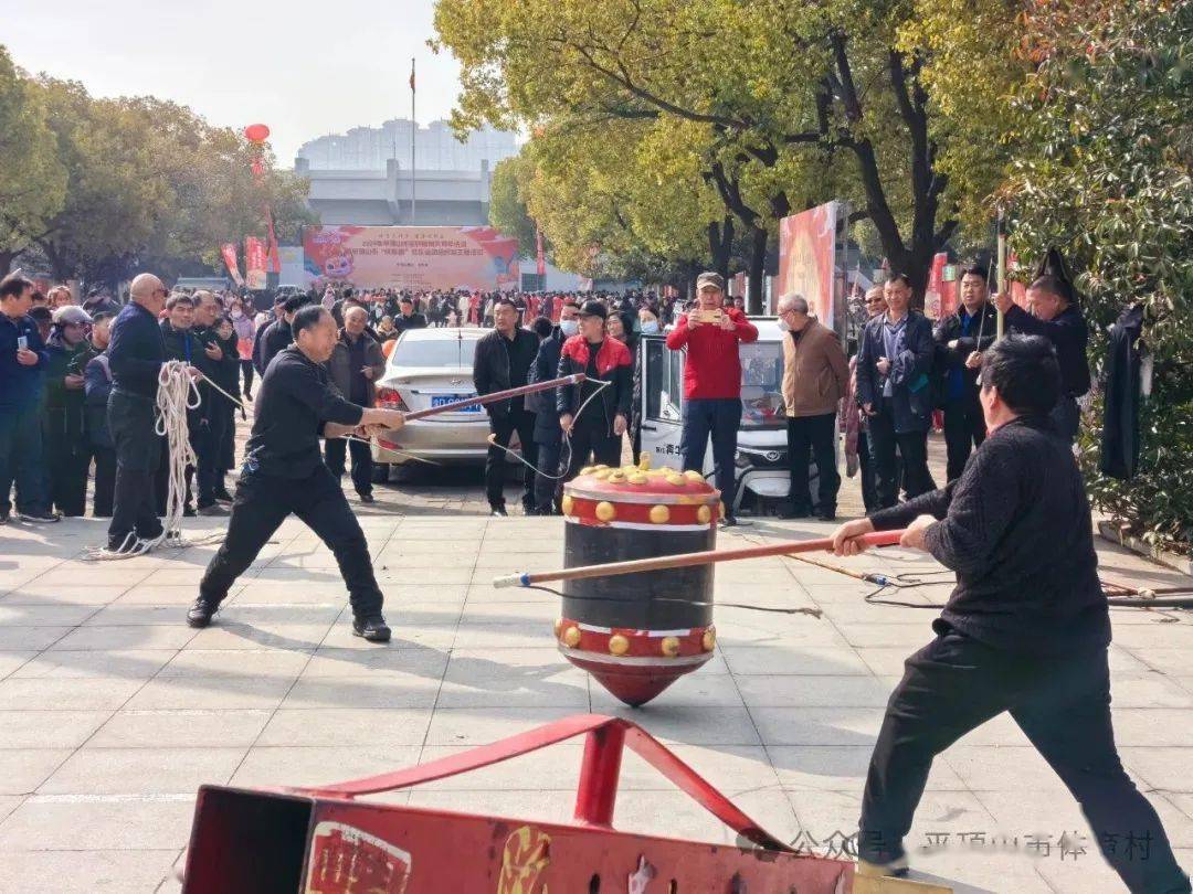 理念营造喜庆祥和的新春佳节氛围和浓厚的全民健身氛围起到了重要作用