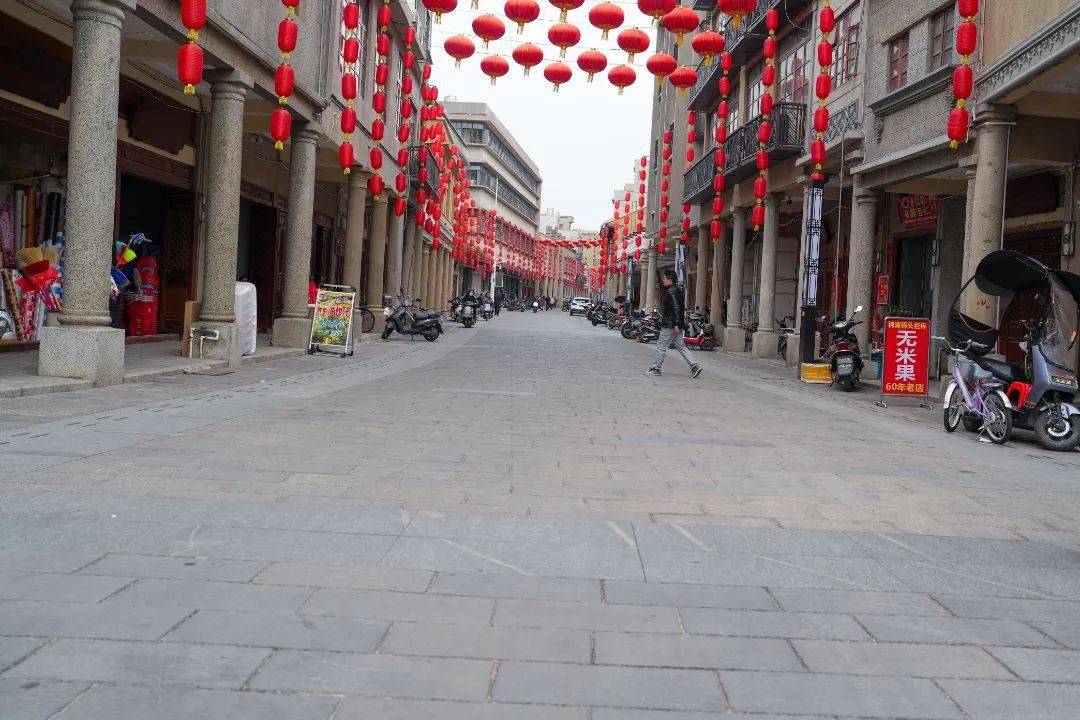 棉湖镇开展"百千万工程"环境卫生整治巡查督导活动_建设_社区_部分