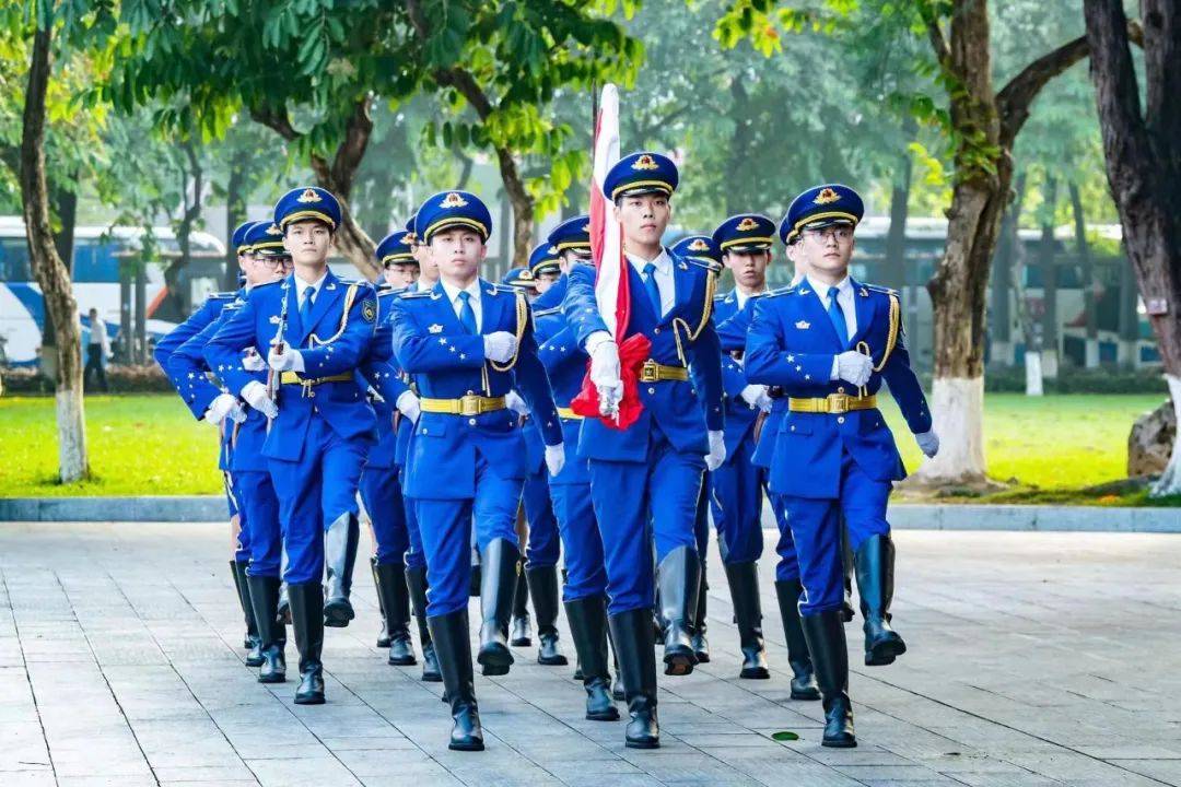 国旗护卫队招新 | 风雨无阻国旗扬,招新启程护荣光