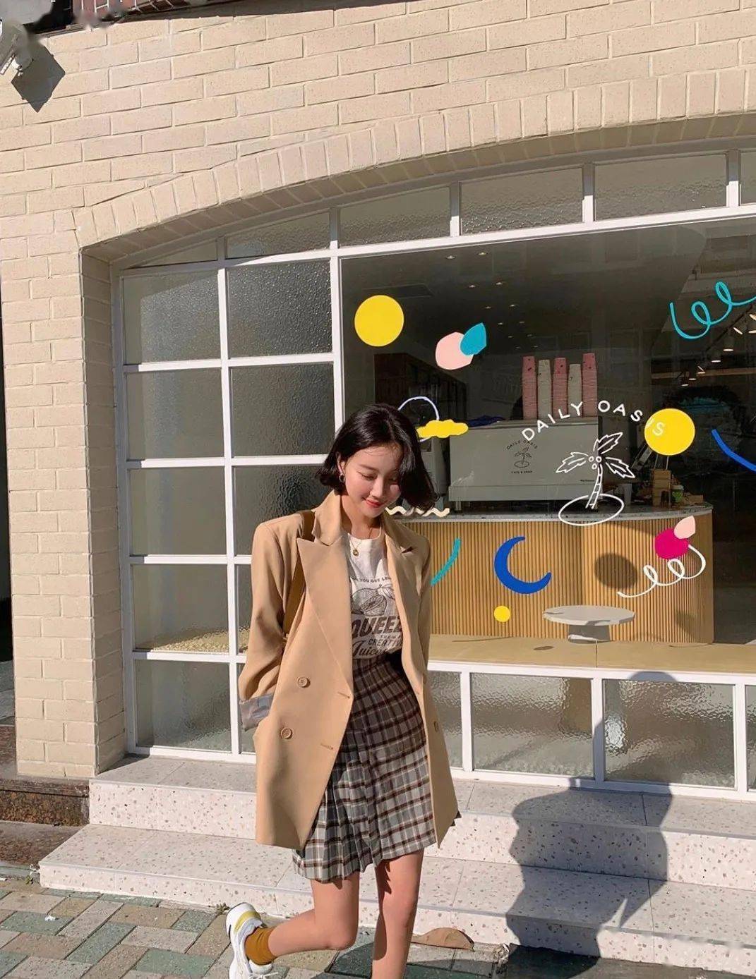 有这3件就够了!通勤约会赶紧get起来~_衬衫_连衣裙_必备