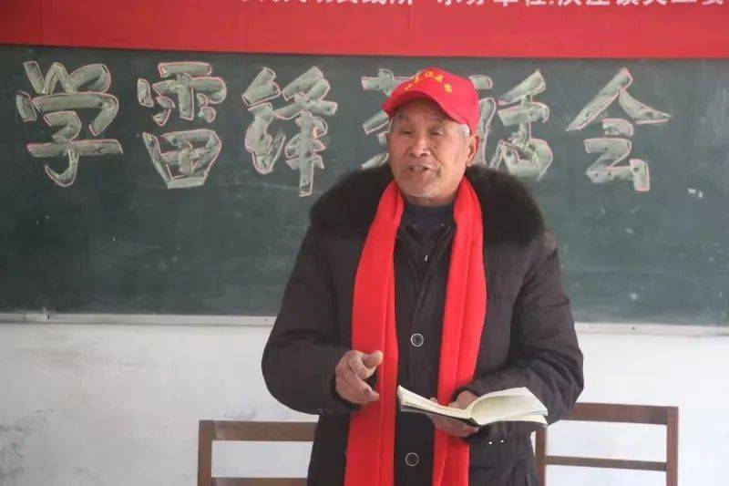 东海县委网信办联合县互联网行业党委组织网络文明志愿者们走进洪庄镇